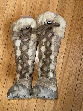 EARTH Summit 2 Waterproof Powder Khaki Boots, Thinsulate lining, Women's 10M